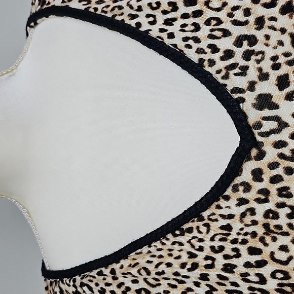 Chico's Black and Tan Leopard Print V Neck Knit Blouse Size Medium - Picture 2 of 10